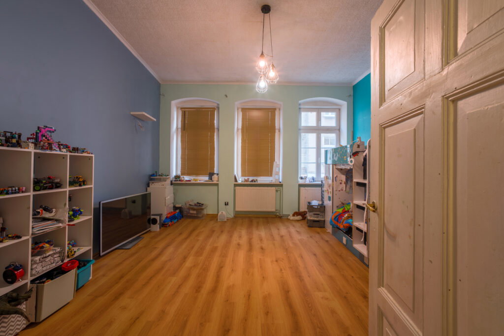 3 pokojowe mieszkanie w centrum zabytkowego miasta - zdjęcie 1