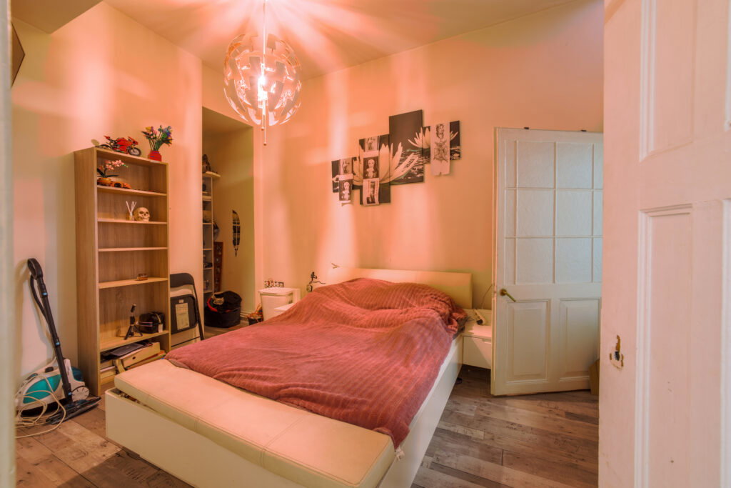 3 pokojowe mieszkanie w centrum zabytkowego miasta - zdjęcie 8