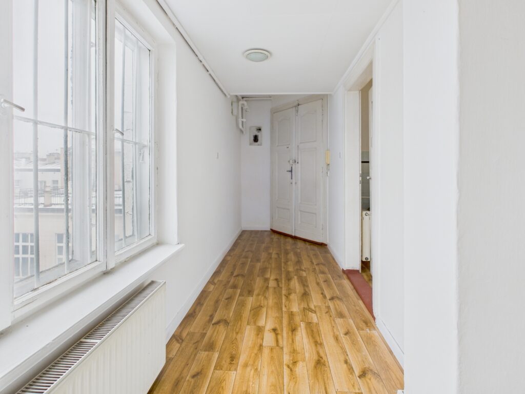 Prestiż bez hałasu. 60m², balkon, CO miejskie. - zdjęcie 6