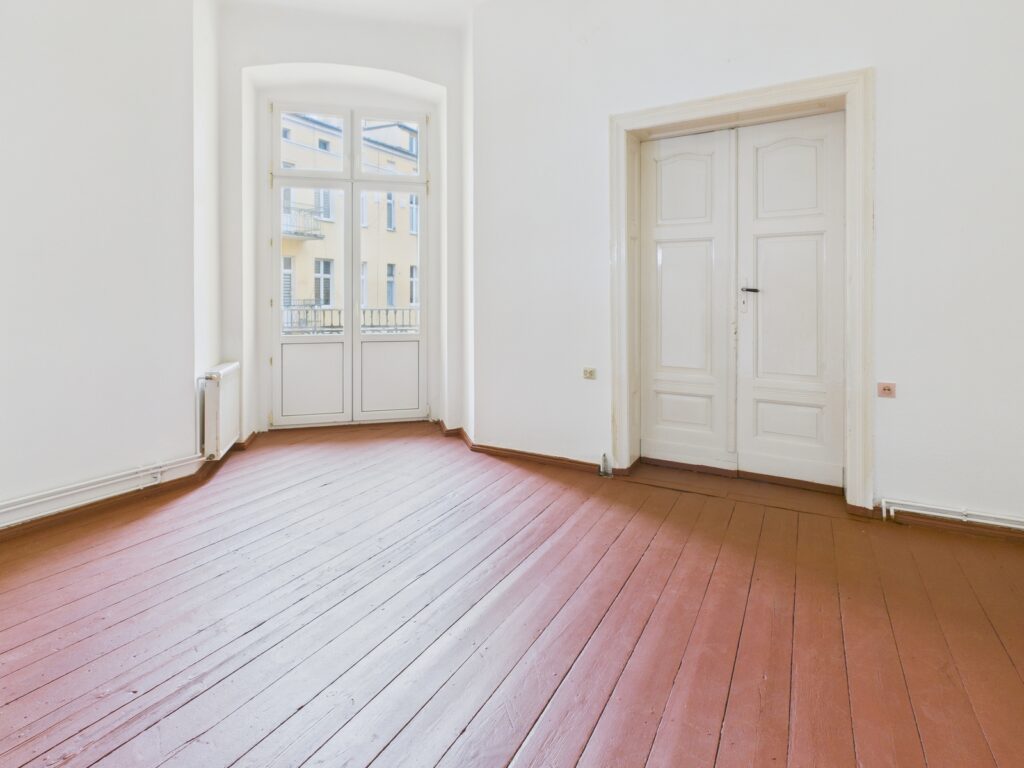 Prestiż bez hałasu. 60m², balkon, CO miejskie. - zdjęcie 1