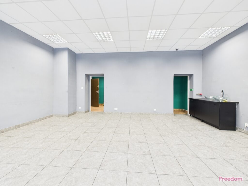 Parter komercyjny blisko Rynku | Parking i HDS - zdjęcie 3