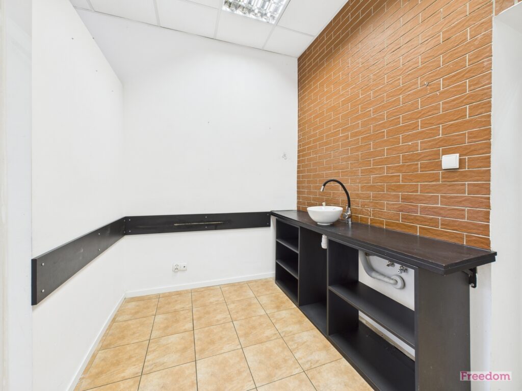 Parter komercyjny blisko Rynku | Parking i HDS - zdjęcie 8