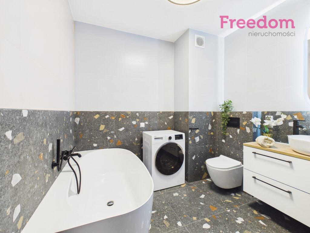 Ekskluzywny apartament w centrum Mrągowa - zdjęcie 17