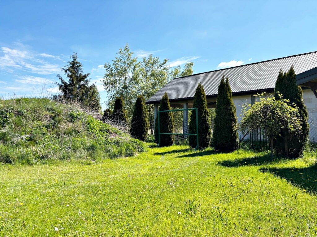 Nowy, parterowy dom + poddasze-na działce 1000 m2 - zdjęcie 19