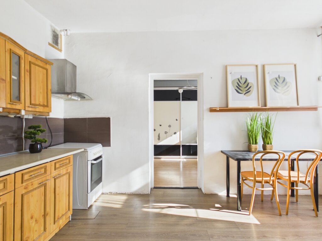 58 m² - 2 pokoje z możliwością przywrócenia 3 - zdjęcie 3