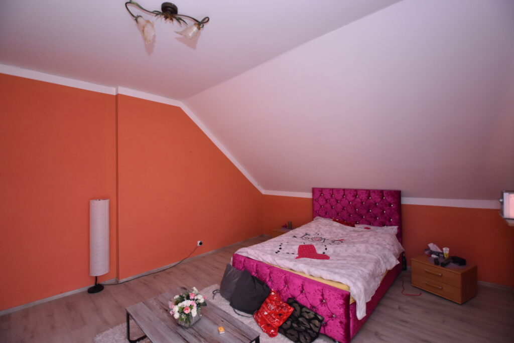 Nowoczesny dom piętrowy - zdjęcie 7