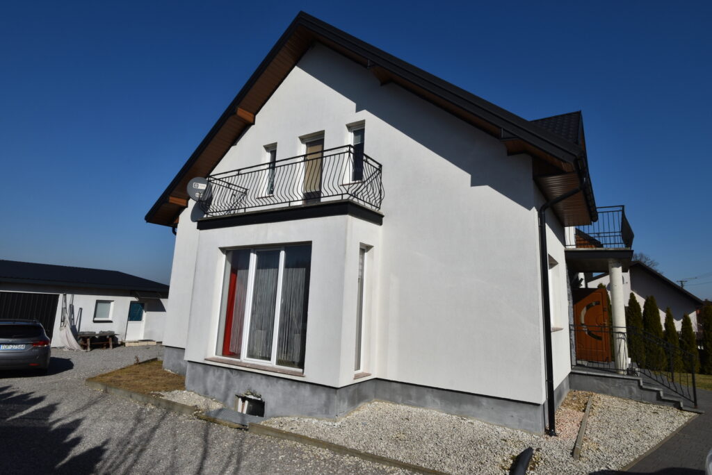 Nowoczesny dom piętrowy - zdjęcie 15