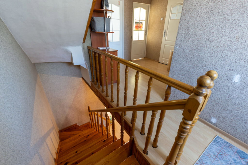 Przytulny dom w spokojnej okolicy - zdjęcie 14