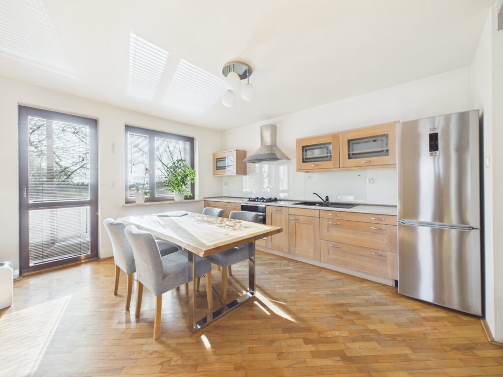 Atrakcyjne 4-pokojowe mieszkanie 94 m2 ul. Pogodna - zdjęcie 1