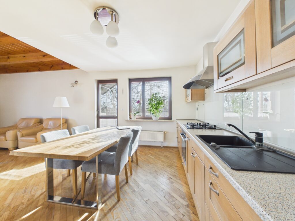 Atrakcyjne 4-pokojowe mieszkanie 94 m2 ul. Pogodna - zdjęcie 7