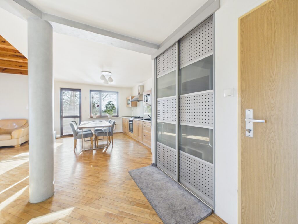 Atrakcyjne 4-pokojowe mieszkanie 94 m2 ul. Pogodna - zdjęcie 9