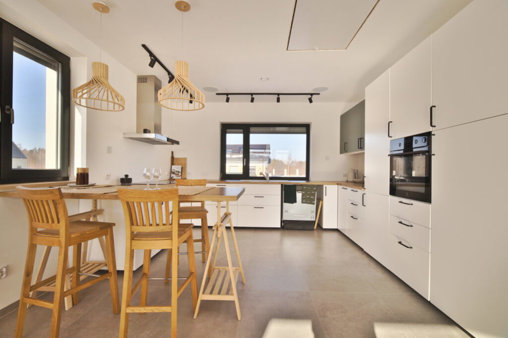 Pluski - dom całoroczny typu stodoła, piękny widok - zdjęcie 11