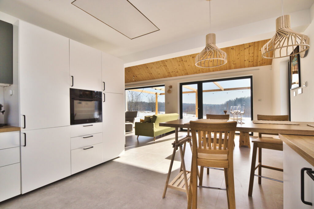 Pluski - dom całoroczny typu stodoła, piękny widok - zdjęcie 12