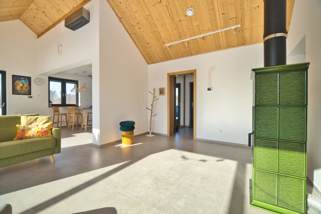 Pluski - dom całoroczny typu stodoła, piękny widok - zdjęcie 14