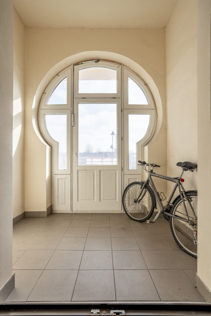 Mieszkanie w kamienicy w ścisłym centrum Ełku - zdjęcie 5