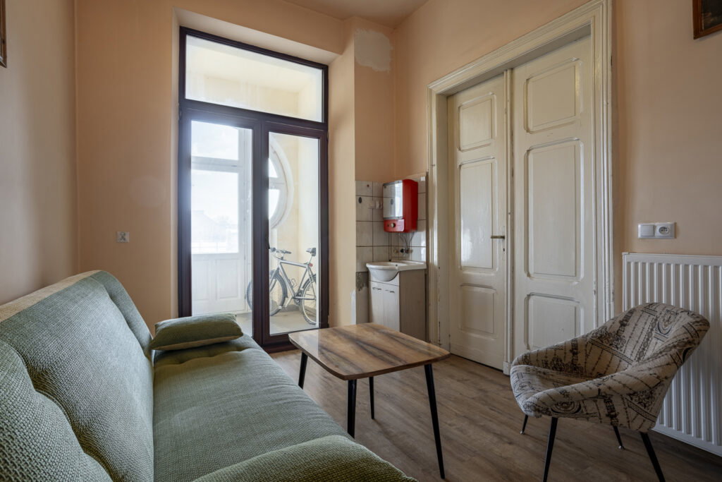 Mieszkanie w kamienicy w ścisłym centrum Ełku - zdjęcie 4