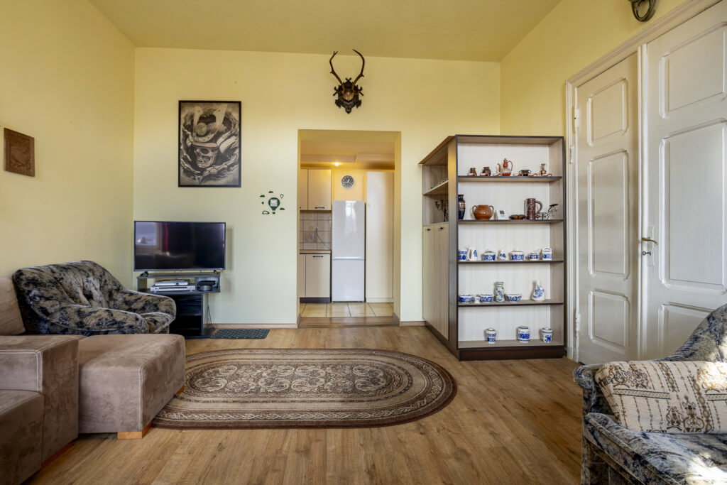 Mieszkanie w kamienicy w ścisłym centrum Ełku - zdjęcie 2