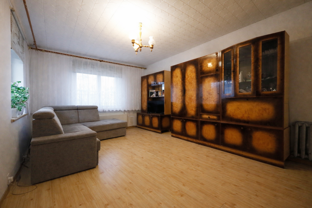 Solidny duży dom w Pówsi k/Zalewa - zdjęcie 4