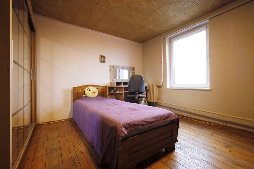 Solidny duży dom w Pówsi k/Zalewa - zdjęcie 10