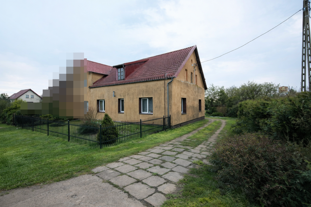 Solidny duży dom w Pówsi k/Zalewa - zdjęcie 1