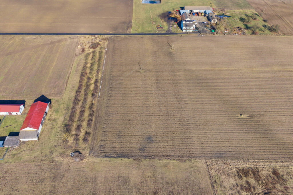 Prażmów 1,4 ha z MPZP pod osiedle | Szerokość 70m - zdjęcie 3