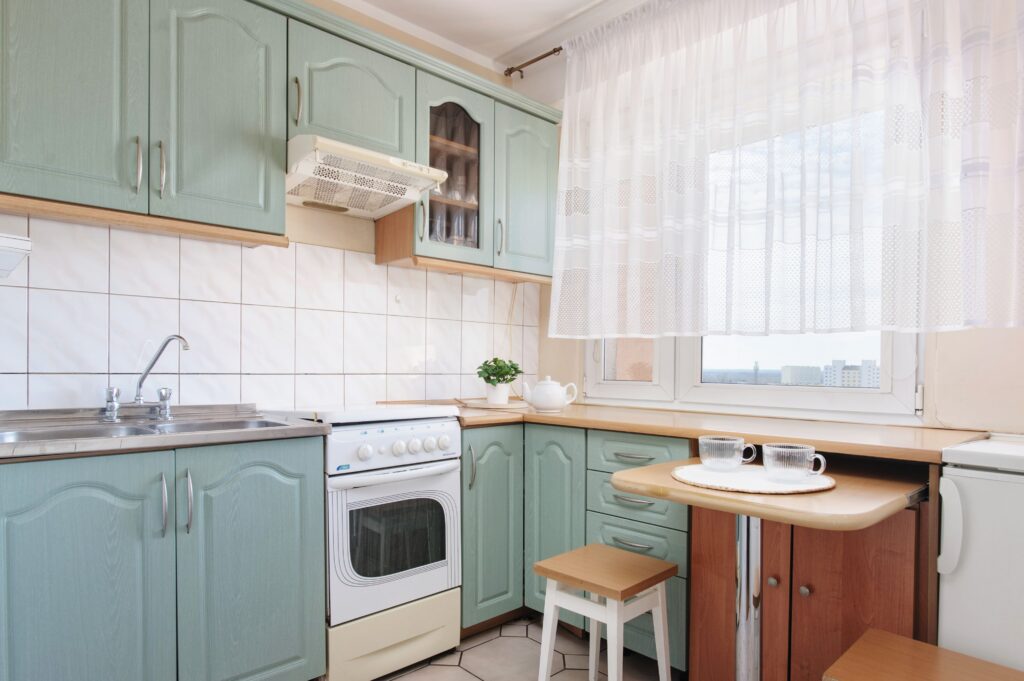 Kameralne mieszkanie z panoramicznym widokiem - zdjęcie 2