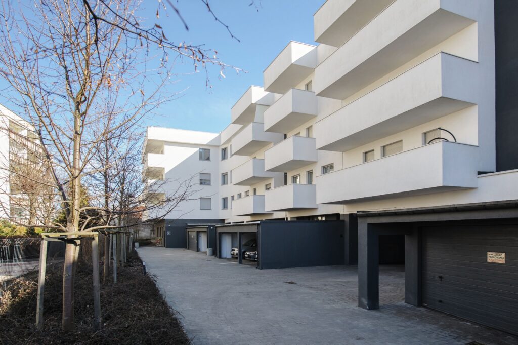 4-pokojowe mieszkanie w pobliżu starówki - zdjęcie 11