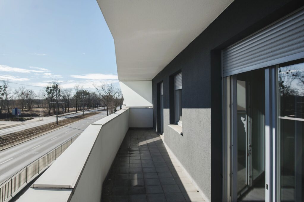 4-pokojowe mieszkanie w pobliżu starówki - zdjęcie 8