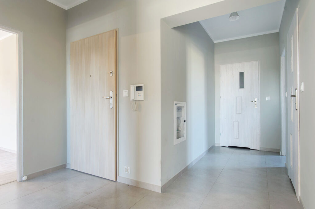 4-pokojowe mieszkanie w pobliżu starówki - zdjęcie 9