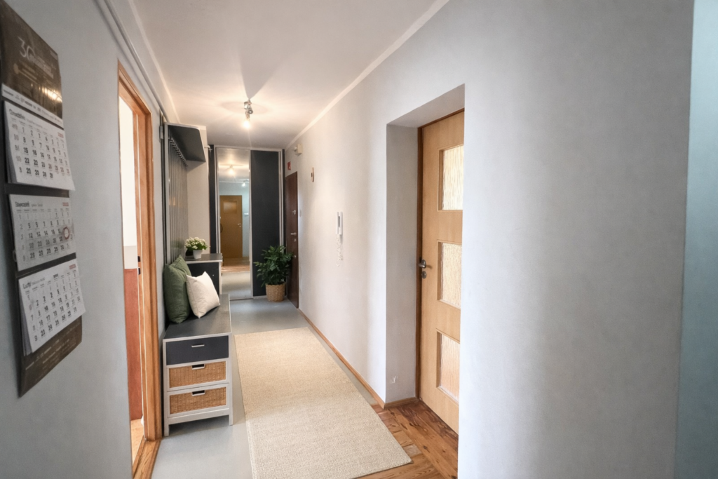 4 pokojowe mieszkanie w dobrej lokalizacji - zdjęcie 10