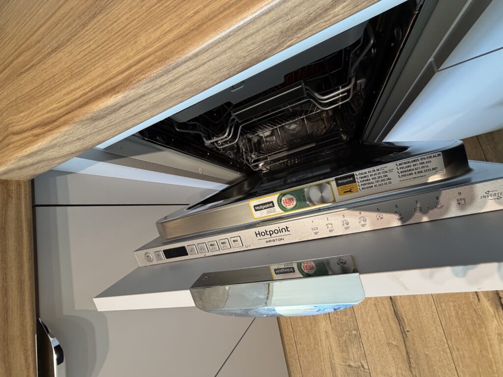 Dwa pokoje, wysoki komfort do wynajęcia - zdjęcie 10