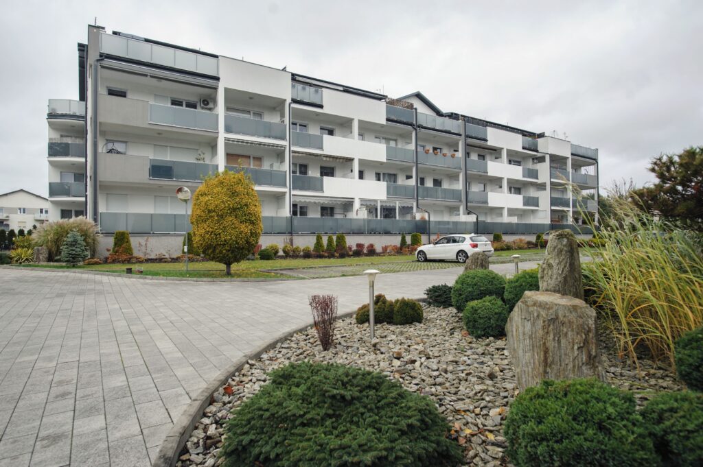 Luksusowe mieszkanie z dużym tarasem Os. Wierzbowe - zdjęcie 23