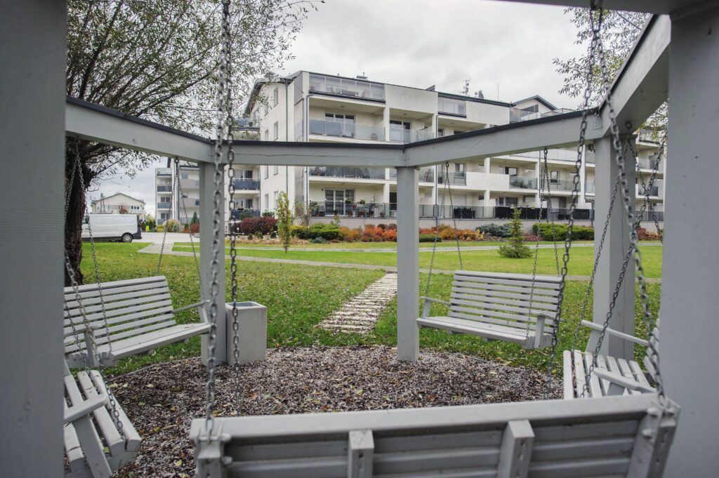 Luksusowe mieszkanie z dużym tarasem Os. Wierzbowe - zdjęcie 24