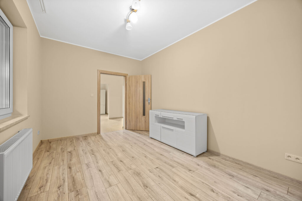 Nowy Dom w Czersku na Sprzedaż - zdjęcie 1