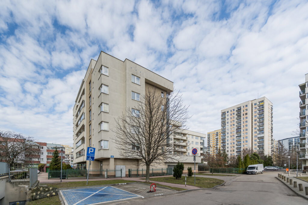 Do wynajęcia jasna kawalerka, Metro Wilanowska - zdjęcie 14