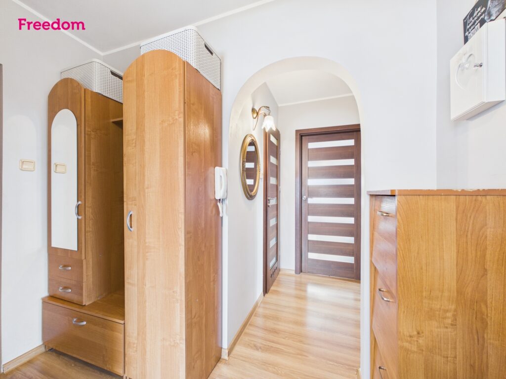 4 pokoje, duża loggia, Jaroty – top lokalizacja - zdjęcie 6