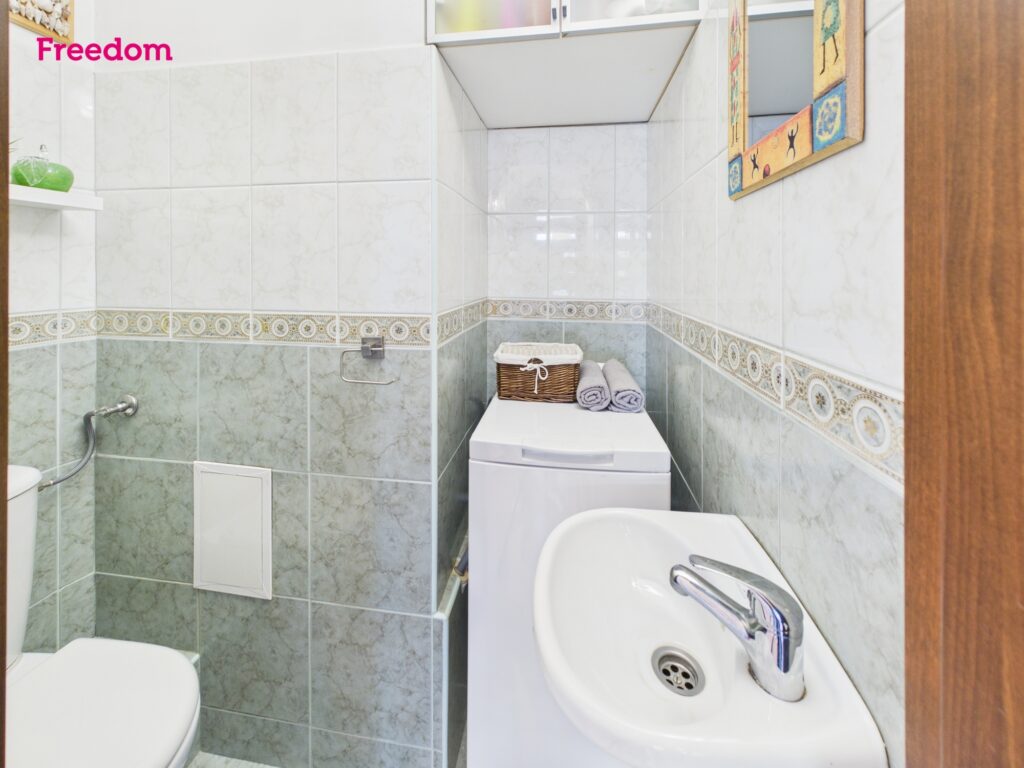 4 pokoje, duża loggia, Jaroty – top lokalizacja - zdjęcie 7