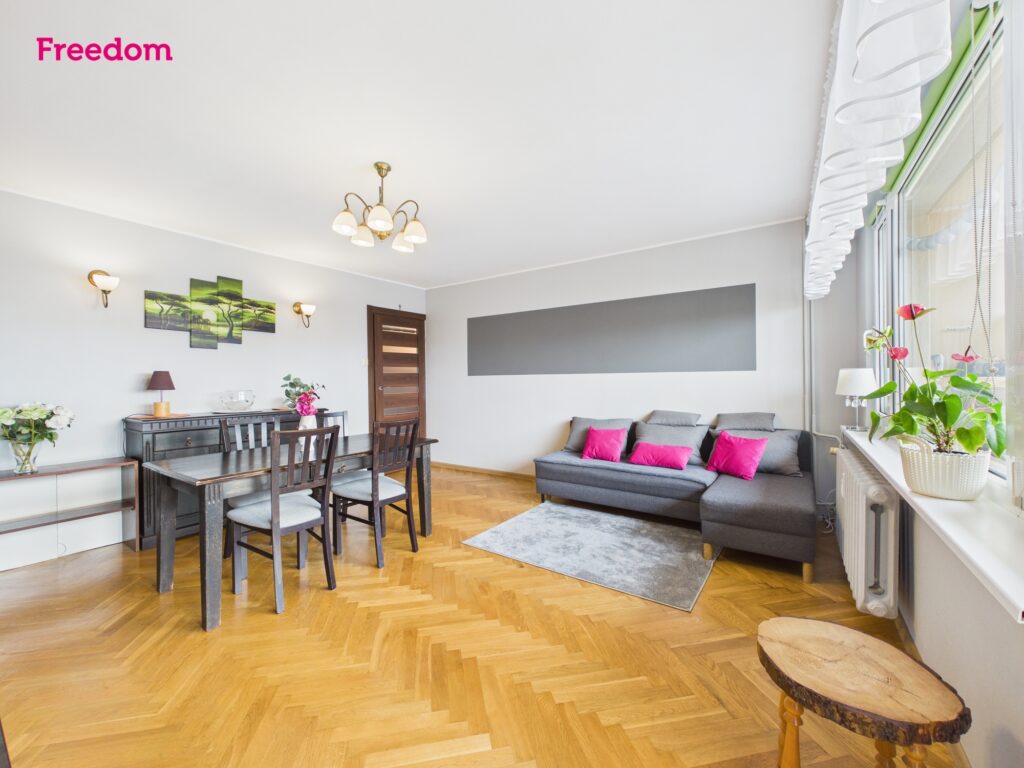 4 pokoje, duża loggia, Jaroty – top lokalizacja - zdjęcie 2