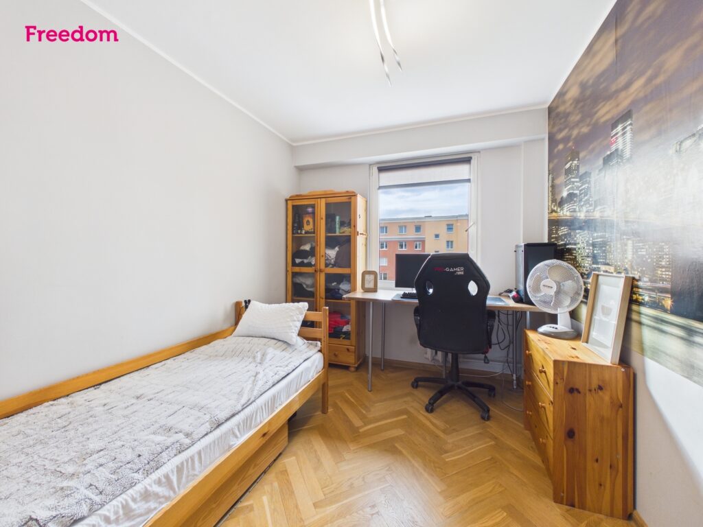 4 pokoje, duża loggia, Jaroty – top lokalizacja - zdjęcie 8