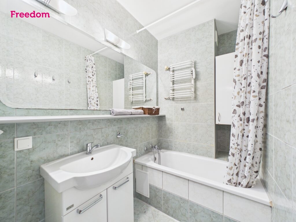 4 pokoje, duża loggia, Jaroty – top lokalizacja - zdjęcie 10