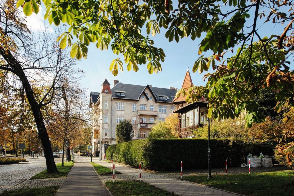 Mieszkanie o pow. 180m2 dla miłośników kamienic - zdjęcie 23