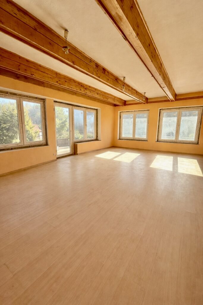 Posesja na sprzedaż - zdjęcie 6