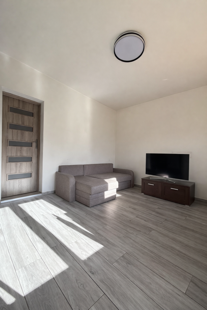 Posesja na sprzedaż - zdjęcie 3