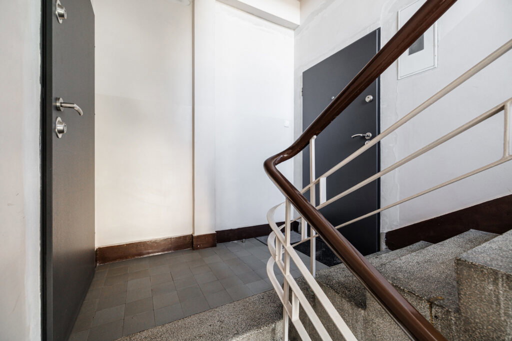 2 pokoje | gotowe do wprowadzenia | wysokie sufity - zdjęcie 13