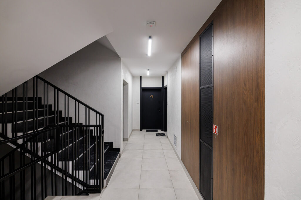 Budynek 2023r. hala garażowa, 13 min do molo - zdjęcie 14