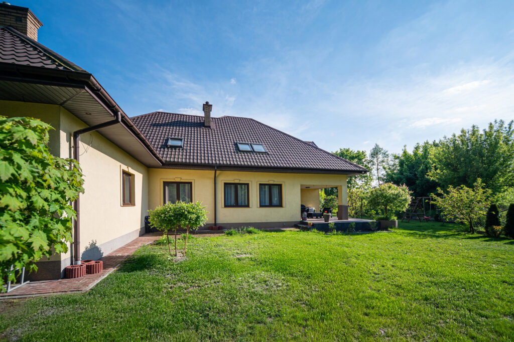 30 min od Centrum Warszawy – dom z dużą działką - zdjęcie 34