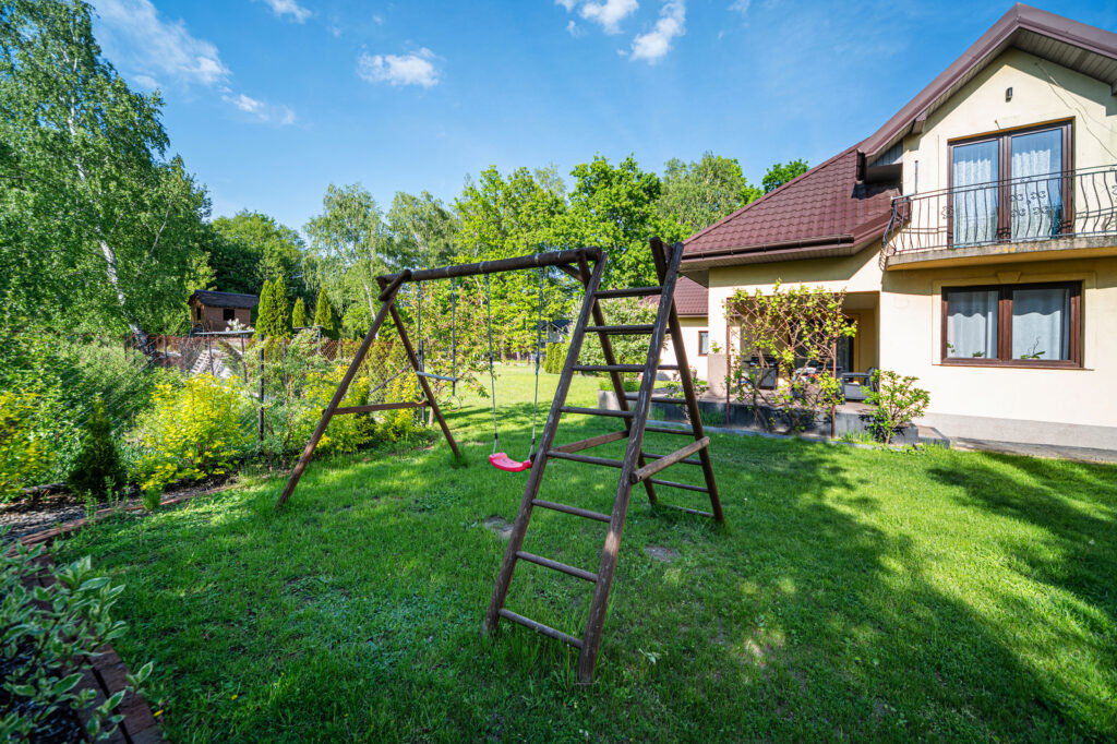 30 min od Centrum Warszawy – dom z dużą działką - zdjęcie 38