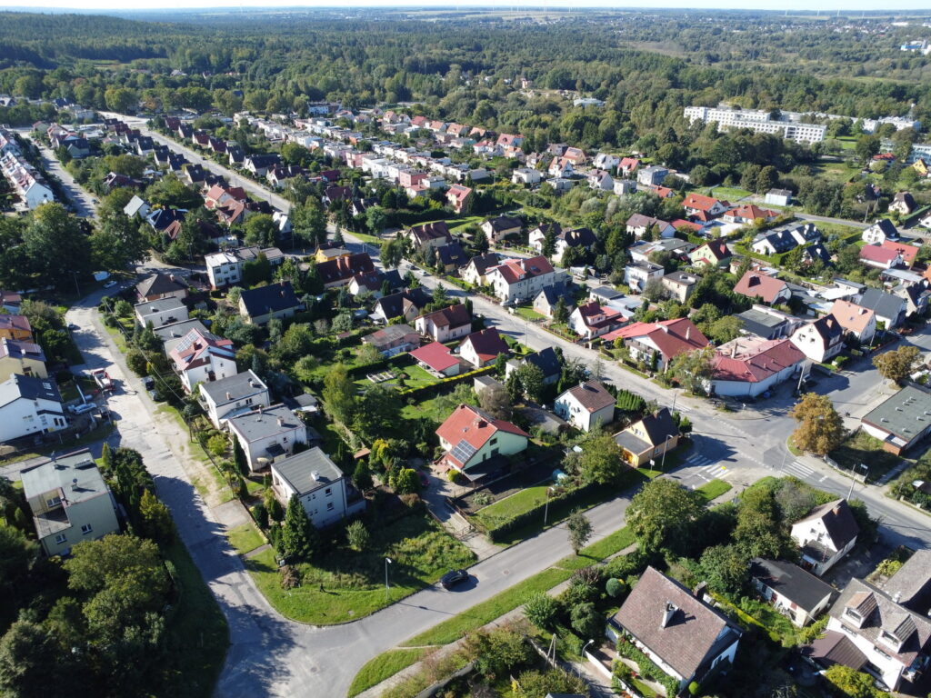 Słupsk, przestronny dom 249m2, fotowoltaika - zdjęcie 34