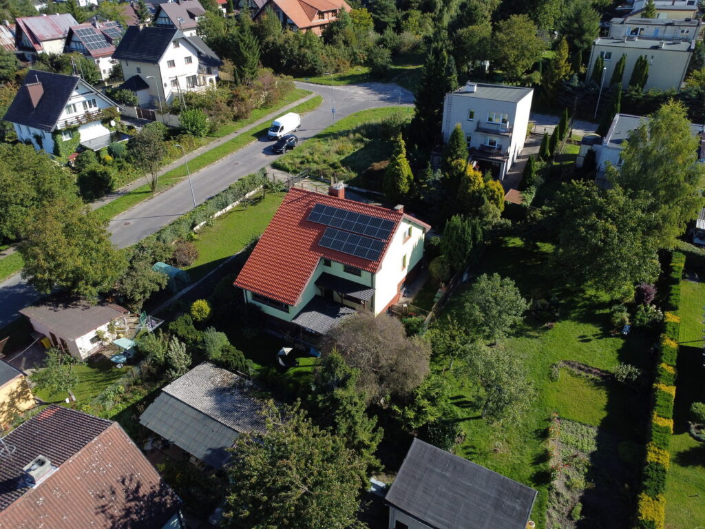 Słupsk, przestronny dom 249m2, fotowoltaika - zdjęcie 35