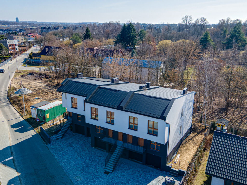 Apartament z ogrodem i garażem - zdjęcie 4